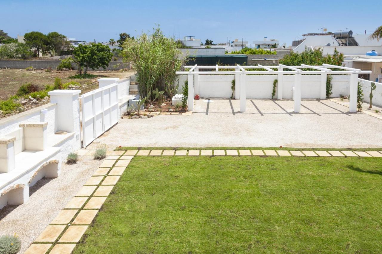 Trullo E Appartamenti Al Mare Торре-Сан-Джованни-Удженто Экстерьер фото